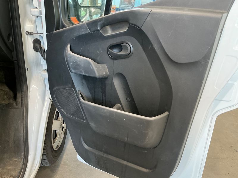 Renault Master 2.3 dCi Energy L2H2 HKa 3,5 Komfort 2024 – снимка 33