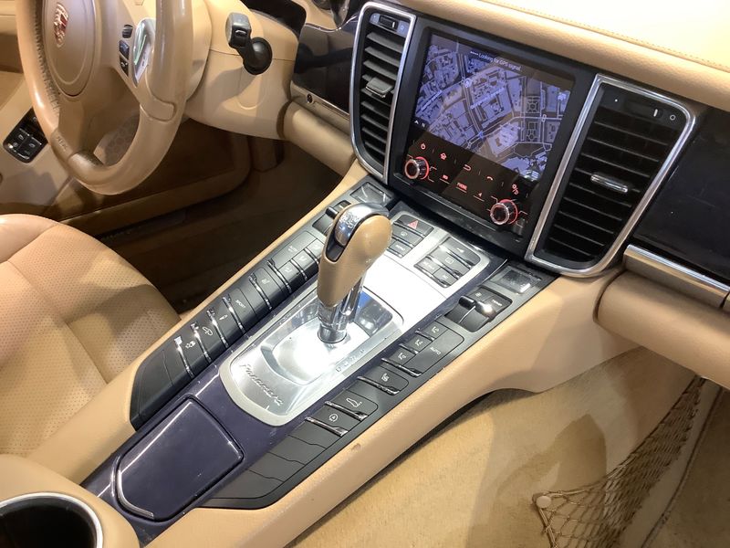 Porsche Panamera S 2010 – снимка 38