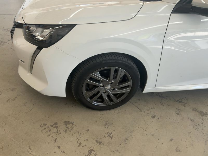 Peugeot 208 1.2 PureTech Active Pack 2021 – снимка 3