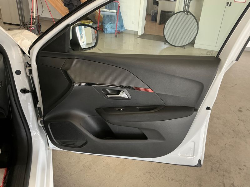 Peugeot 208 1.2 PureTech Active Pack 2021 – снимка 24