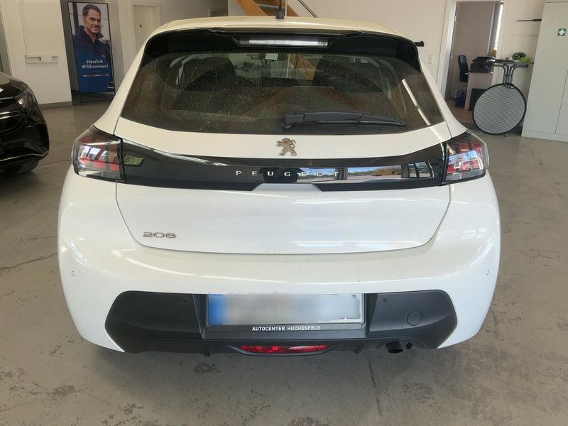 Peugeot 208 1.2 PureTech Active Pack 2021 – снимка 7