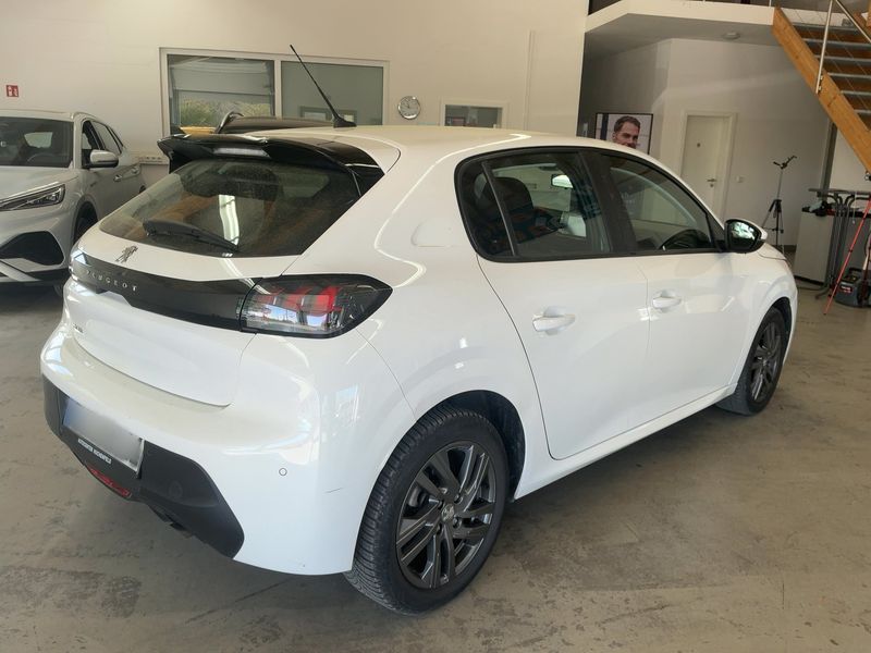 Peugeot 208 1.2 PureTech Active Pack 2021 – снимка 8