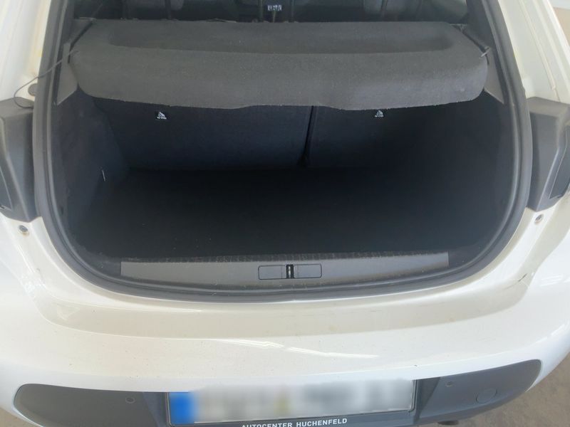 Peugeot 208 1.2 PureTech Active Pack 2021 – снимка 15