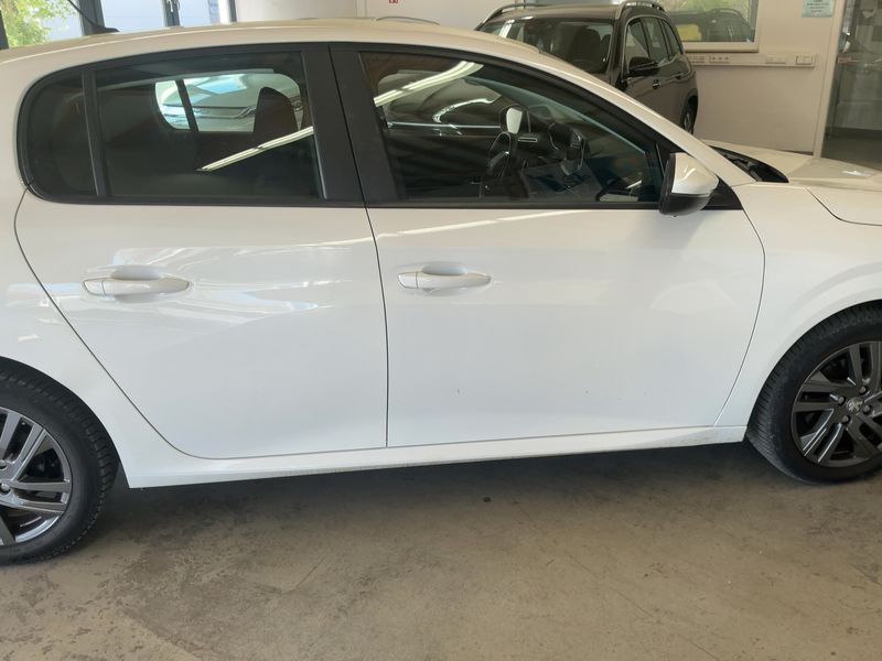 Peugeot 208 1.2 PureTech Active Pack 2021 – снимка 10