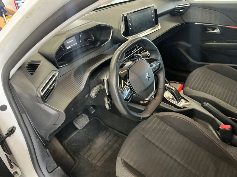 Peugeot 208 1.2 PureTech Active Pack 2021 – снимка 23