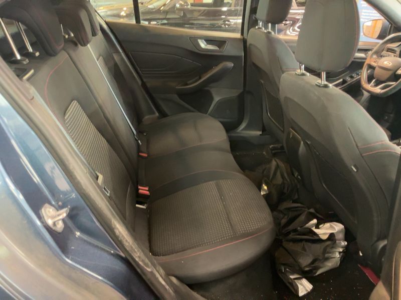 Ford Focus 1.5 EcoBoost ST-Line 2020 – снимка 19