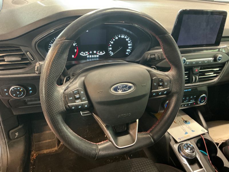 Ford Focus 1.5 EcoBoost ST-Line 2020 – снимка 23