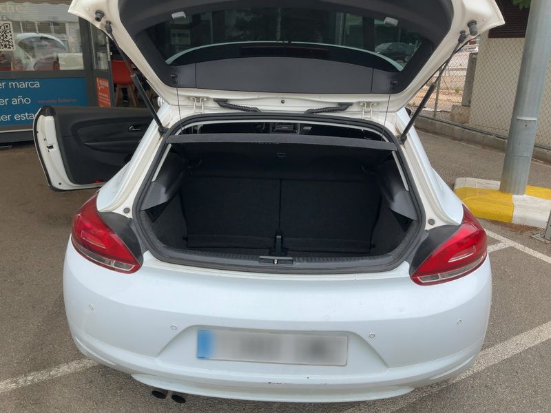 Volkswagen Scirocco 2.0 TDI 2010 – снимка 15