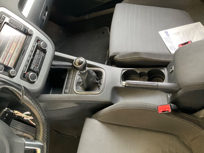 Volkswagen Scirocco 2.0 TDI 2010 – снимка 33