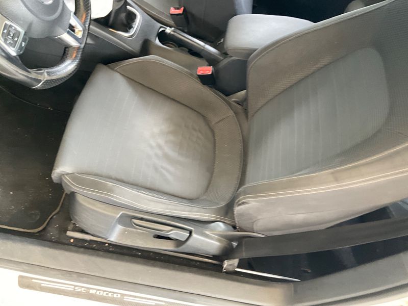 Volkswagen Scirocco 2.0 TDI 2010 – снимка 31