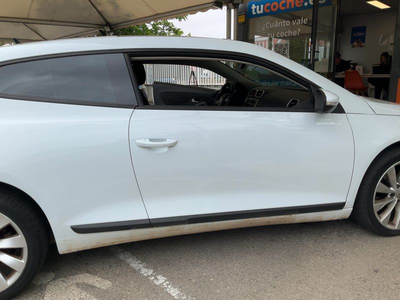 Volkswagen Scirocco 2.0 TDI 2010 – снимка 10