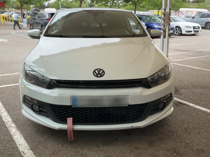 Volkswagen Scirocco 2.0 TDI 2010 – снимка 14