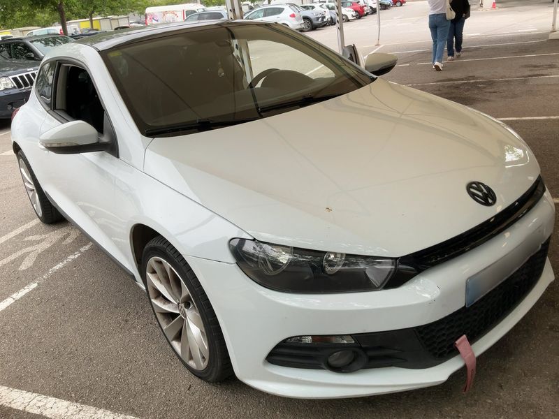 Volkswagen Scirocco 2.0 TDI 2010 – снимка 12