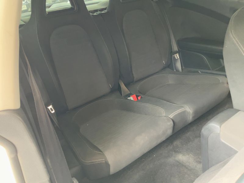 Volkswagen Scirocco 2.0 TDI 2010 – снимка 19