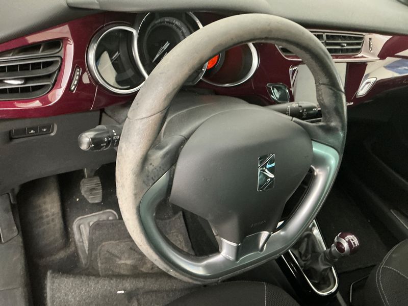 Citroen DS3 1.6 HDi SoChic 2011 – снимка 23