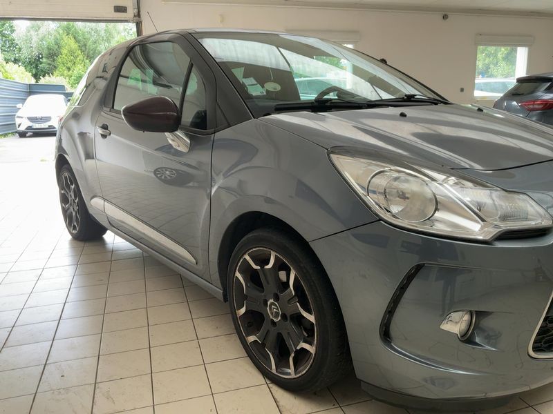 Citroen DS3 1.6 HDi SoChic 2011 – снимка 12