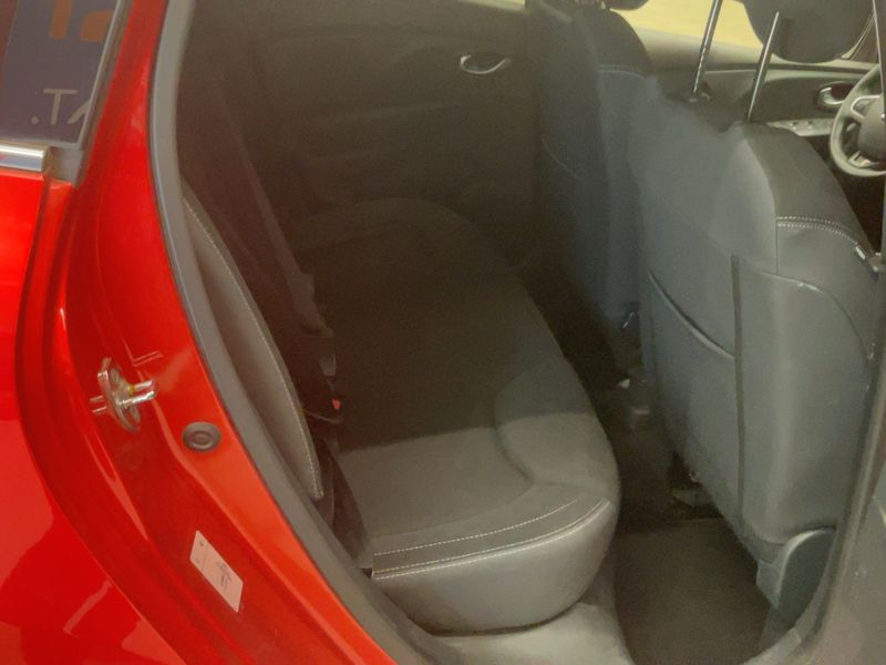Renault Clio 0.9 Limited 2018 – снимка 19