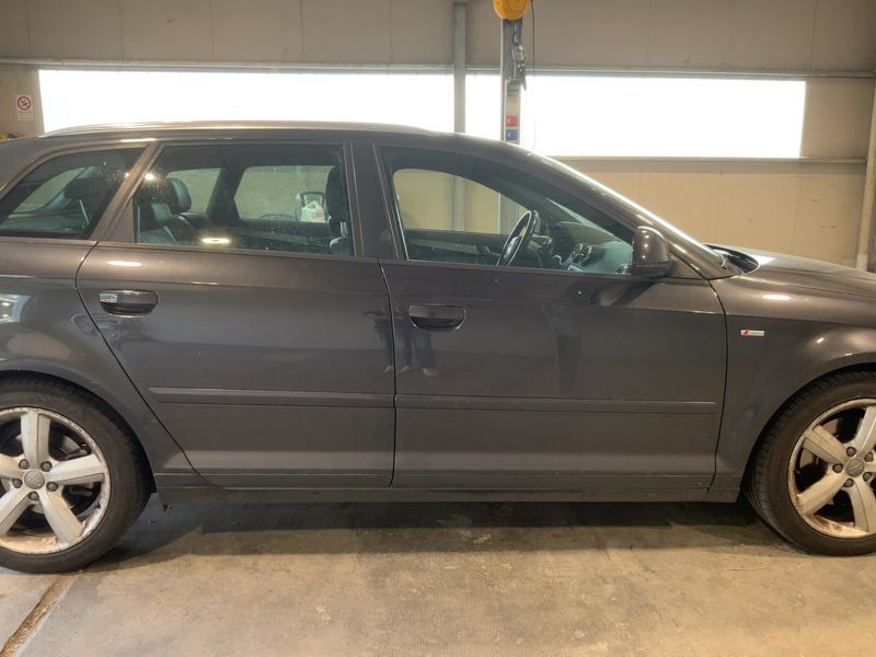 Audi A3 Sportback 2.0 TDI quattro Ambition 2009 – снимка 10