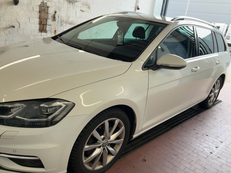 Volkswagen Golf VII 2.0 TDI Highline BlueMotion Tech 2018 – снимка 2