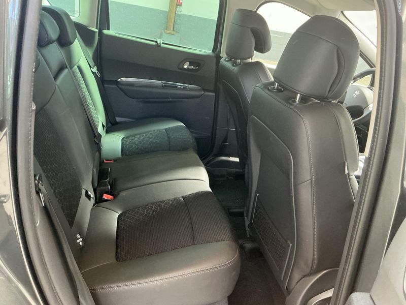 Peugeot 3008 1.6 Blue-HDi Allure 2016 – снимка 19