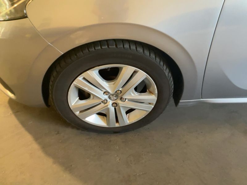 Peugeot 208 1.5 Blue-HDi Signature 2019 – снимка 3