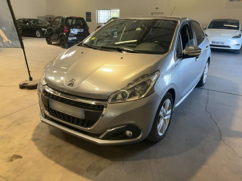 Peugeot 208 1.5 Blue-HDi Signature 2019 – снимка 1