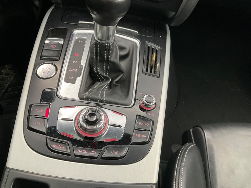 Audi S4 3.0 V6 TFSI quattro 2012 – снимка 30