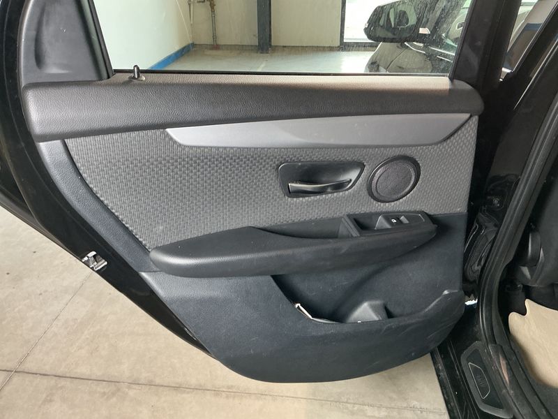 BMW 2er 218i Active Tourer Advantage 2015 – снимка 32