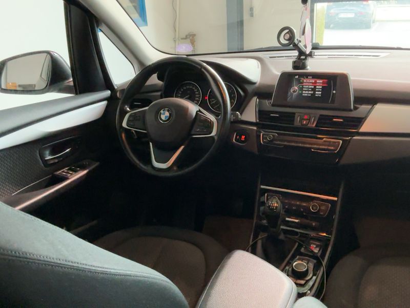 BMW 2er 218i Active Tourer Advantage 2015 – снимка 17