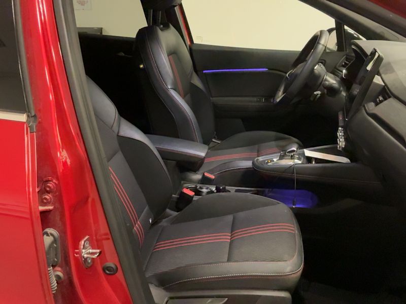 Renault Captur 1.6 Hybrid E-Tech R.S. Line 2022 – снимка 16