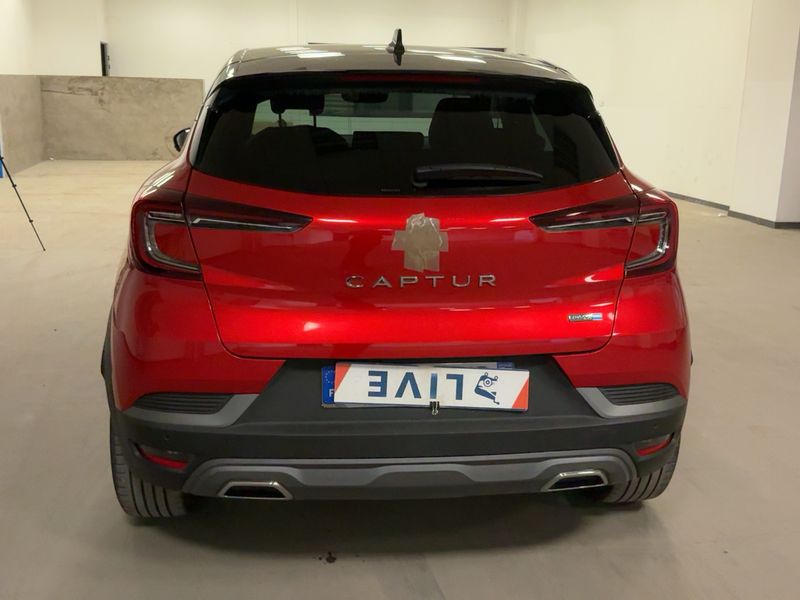 Renault Captur 1.6 Hybrid E-Tech R.S. Line 2022 – снимка 7