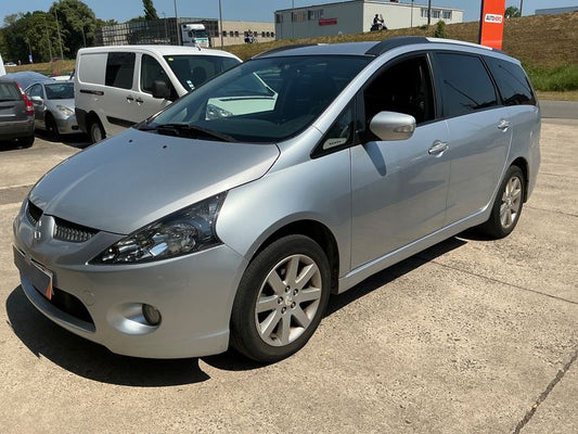 Mitsubishi Grandis 2.0 DI-D Intense 2008 – снимка 1