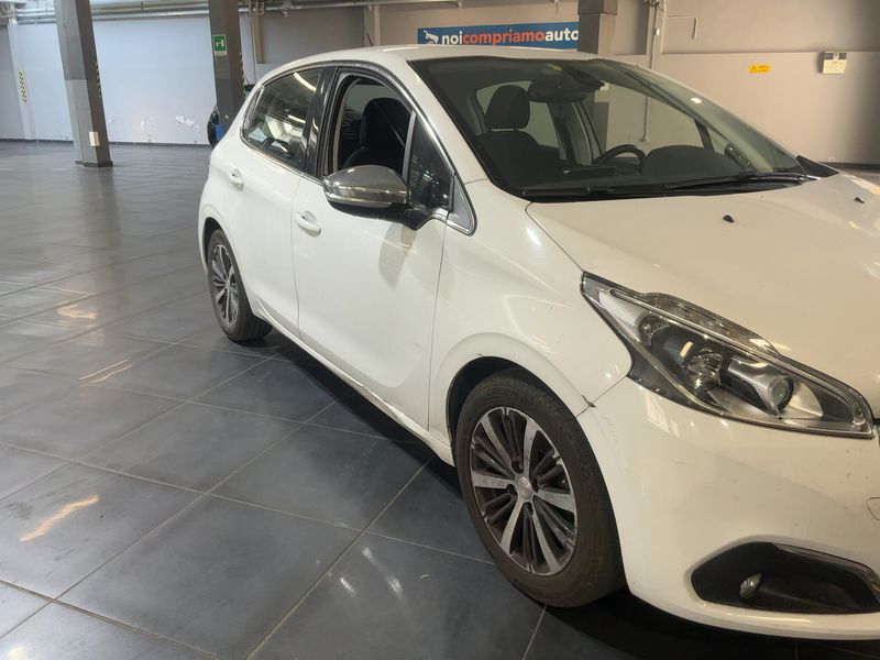Peugeot 208 1.6 Blue-HDi Allure 2016 – снимка 12