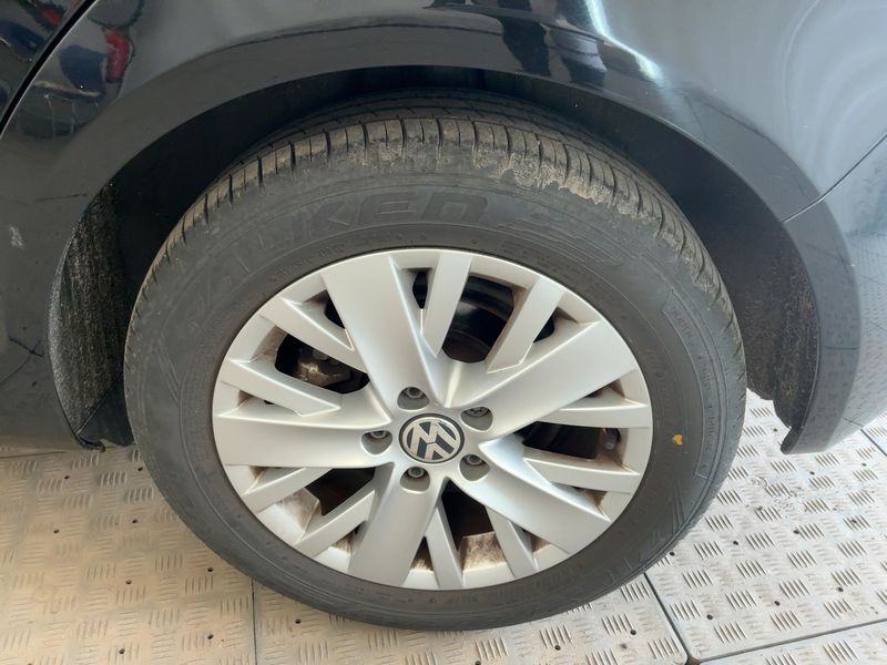 Volkswagen Golf VI Plus 2.0 TDI Life 2013 – снимка 5