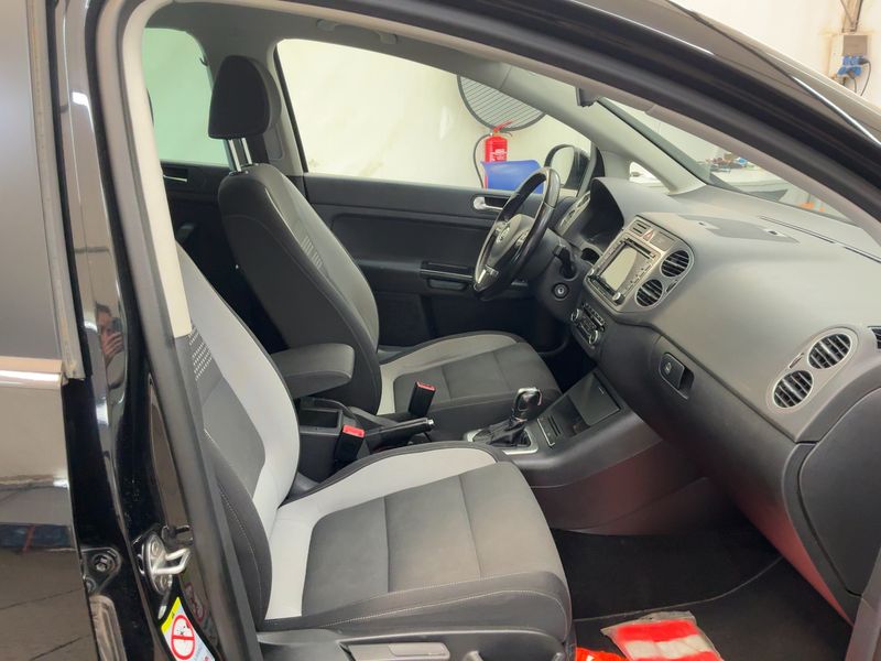 Volkswagen Golf VI Plus 2.0 TDI Life 2013 – снимка 17