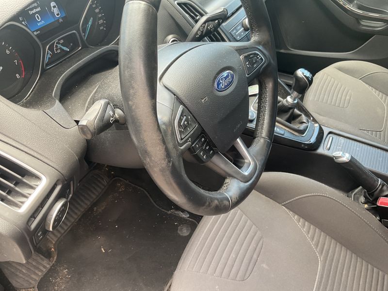 Ford Focus 1.5 EcoBoost Titanium 2015 – снимка 25