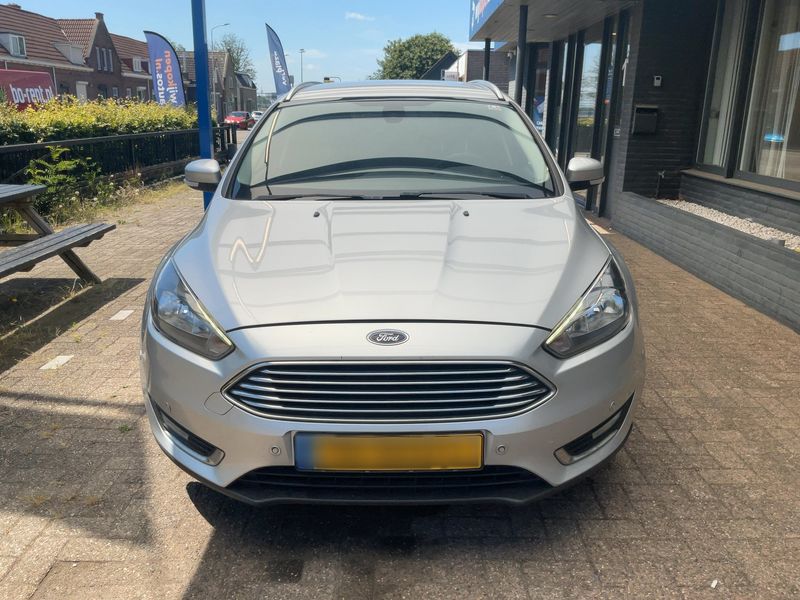 Ford Focus 1.5 EcoBoost Titanium 2015 – снимка 14
