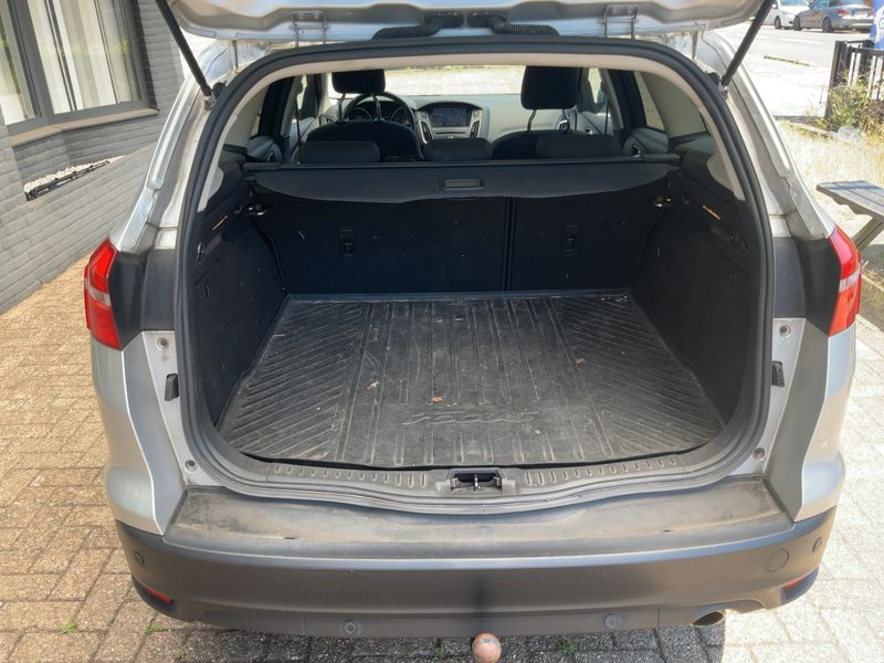 Ford Focus 1.5 EcoBoost Titanium 2015 – снимка 15