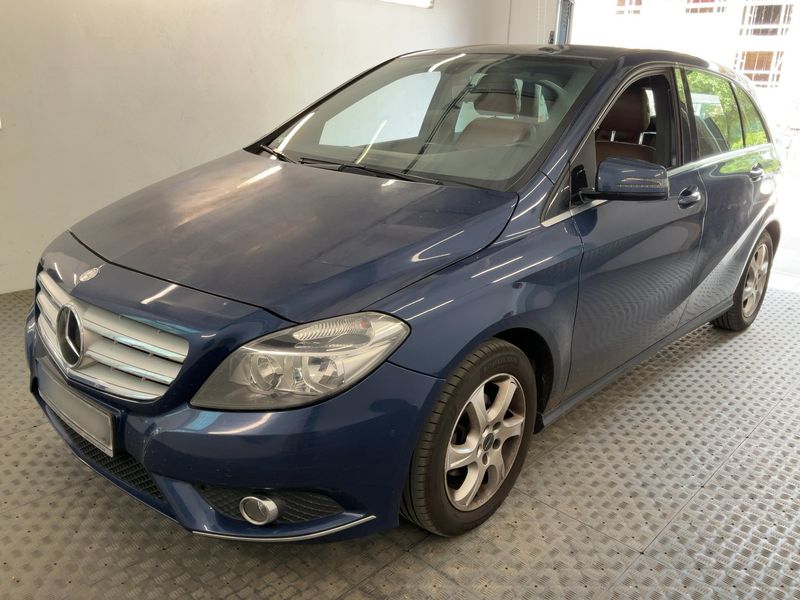 Mercedes-Benz B-Klasse B 180 2013 – снимка 1