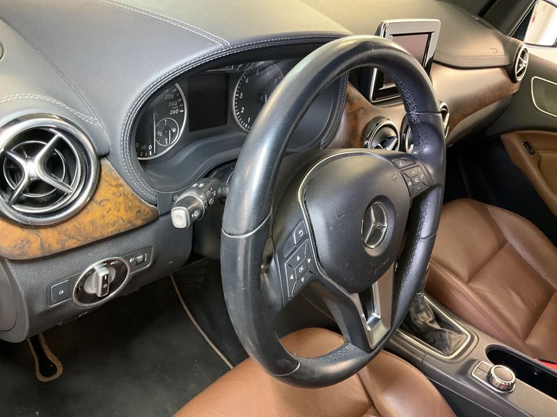 Mercedes-Benz B-Klasse B 180 2013 – снимка 31