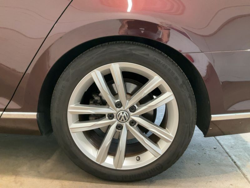 Volkswagen Passat 2.0 TDI Highline BlueMotion Tech 2015 – снимка 5