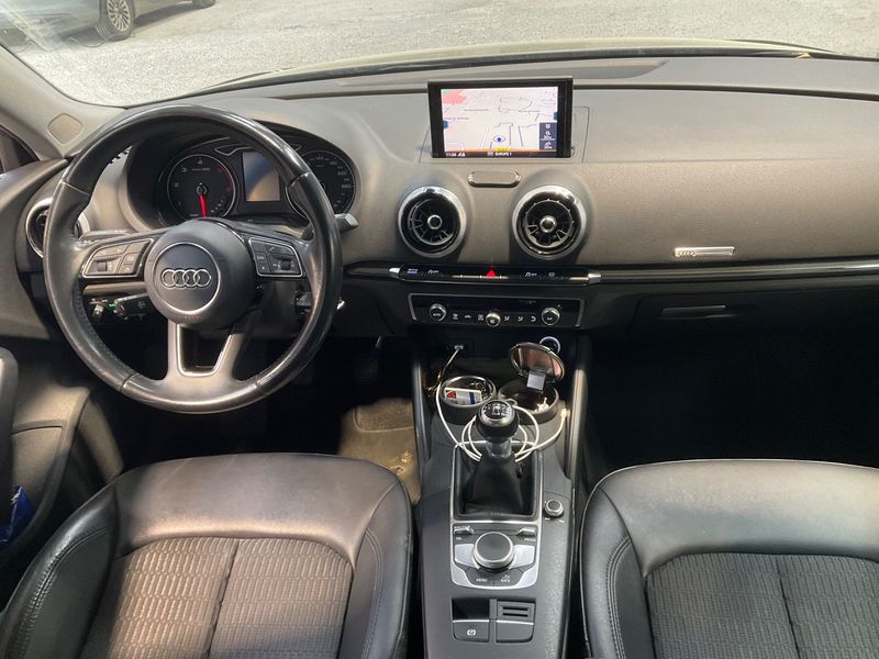 Audi A3 Sportback 1.6 TDI Design 2017 – снимка 17