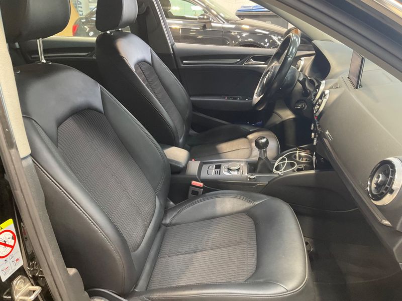 Audi A3 Sportback 1.6 TDI Design 2017 – снимка 16