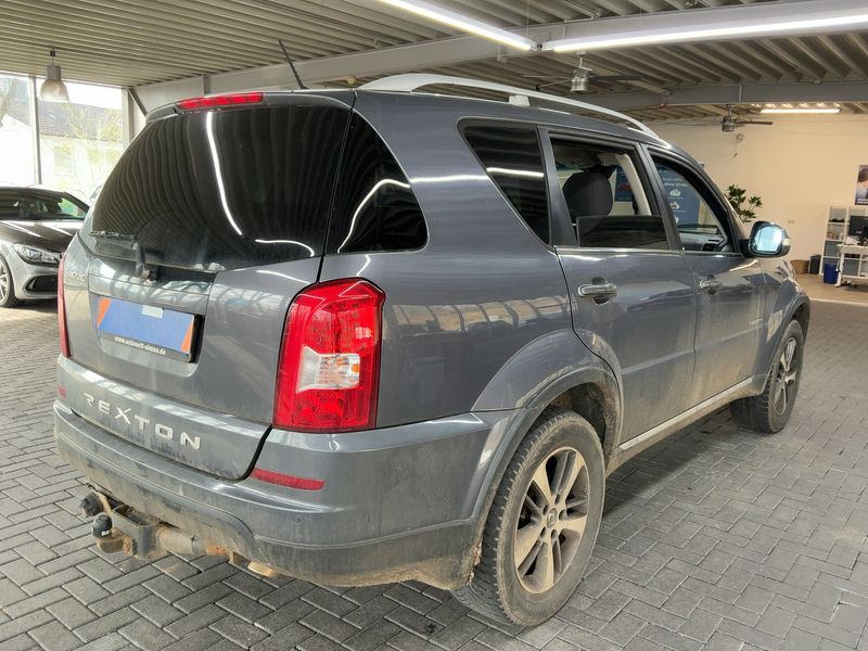Ssangyong Rexton 2.2 TD Quartz 4x4 2017 – снимка 8