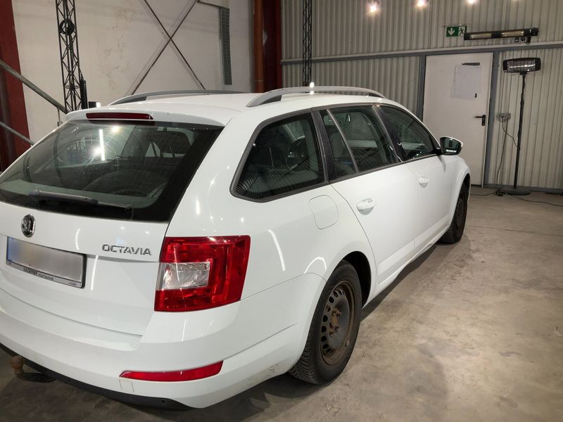 Skoda Octavia 1.6 TDI Ambition 2015 – снимка 8