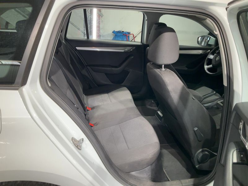 Skoda Octavia 1.6 TDI Ambition 2015 – снимка 20