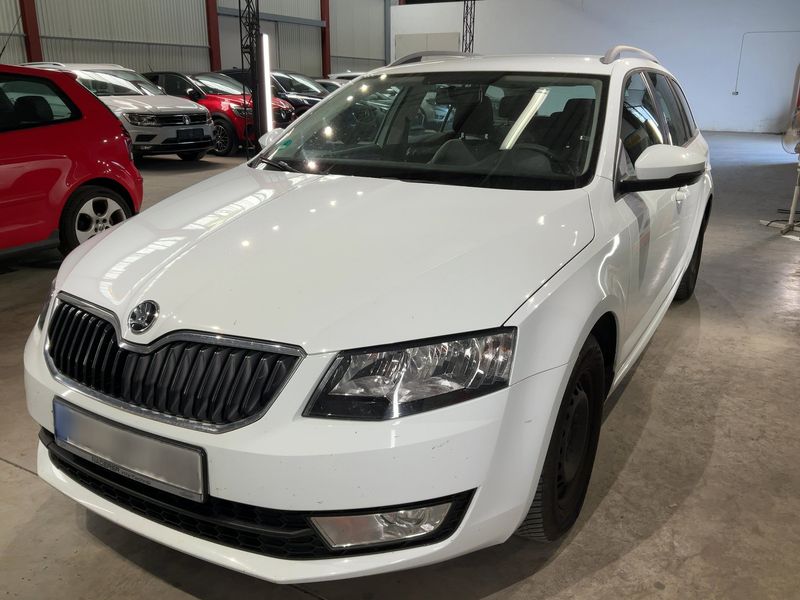 Skoda Octavia 1.6 TDI Ambition 2015 – снимка 1
