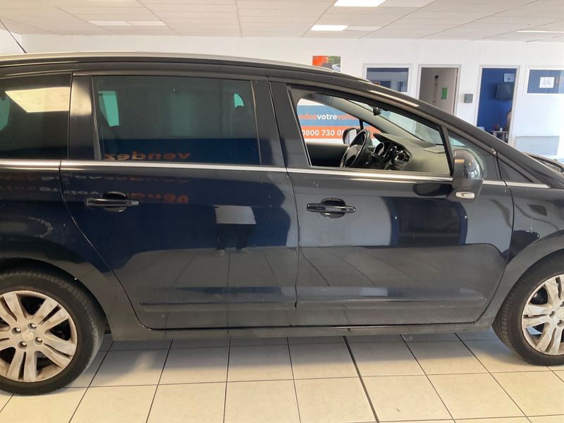 Peugeot 5008 1.6 Blue-HDi Allure 2015 – снимка 10