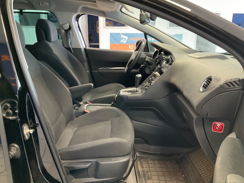 Peugeot 5008 1.6 Blue-HDi Allure 2015 – снимка 16