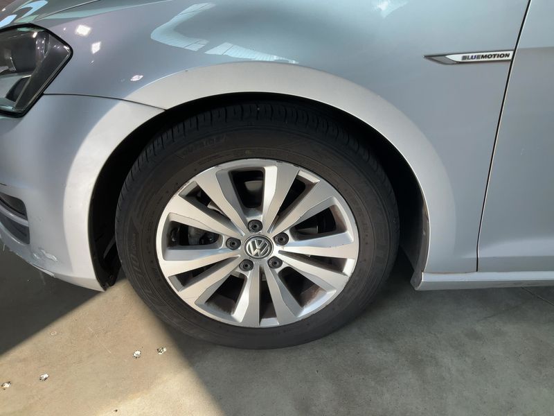 Volkswagen Golf VII 1.0 TSI Comfortline BlueMotion Tech 2015 – снимка 3